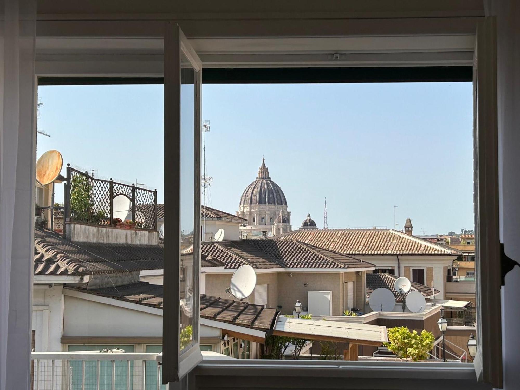 Domes St Peter Vatican "In The Center With An Exclusive View" Rome Bagian luar foto